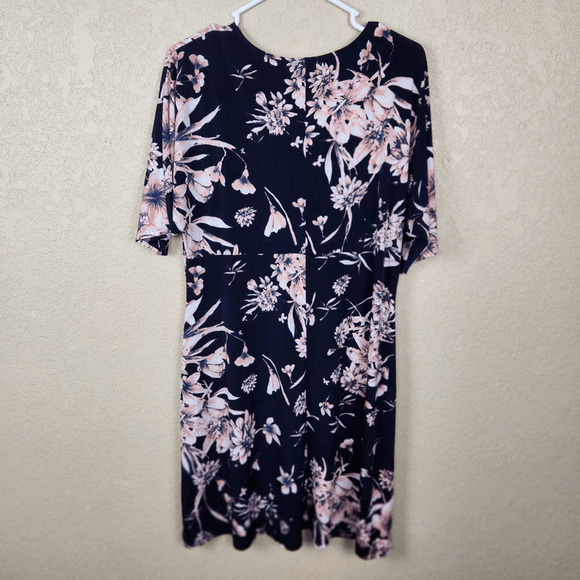 Kaliegh Peach Floral on Black Surplice Dress Size 2X (3636) - Picture 2 of 4
